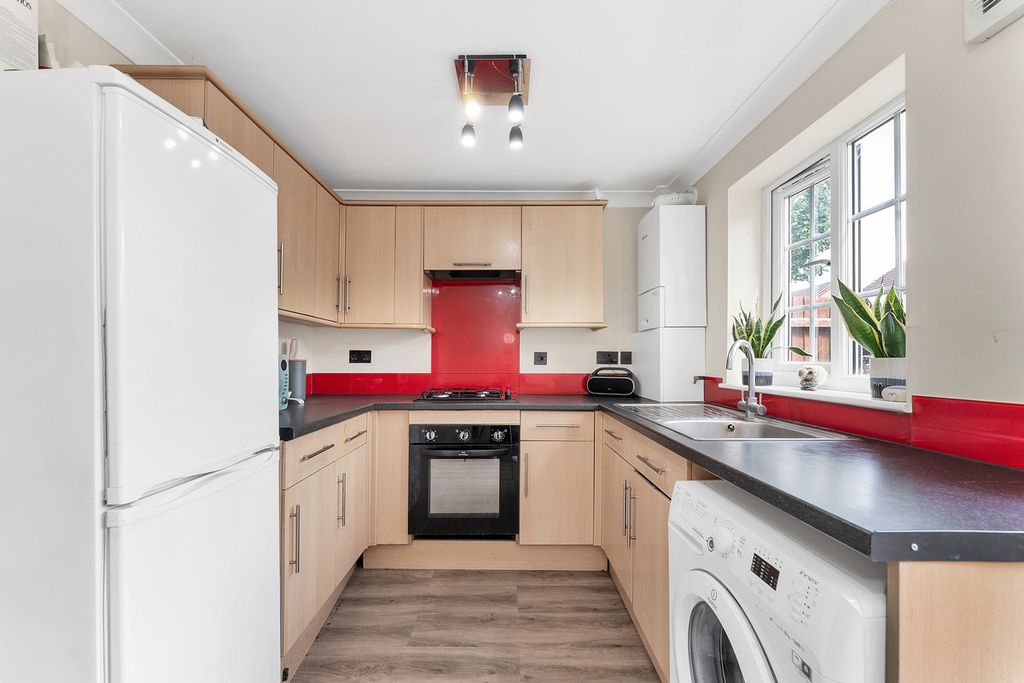 Property photo 3 of 10