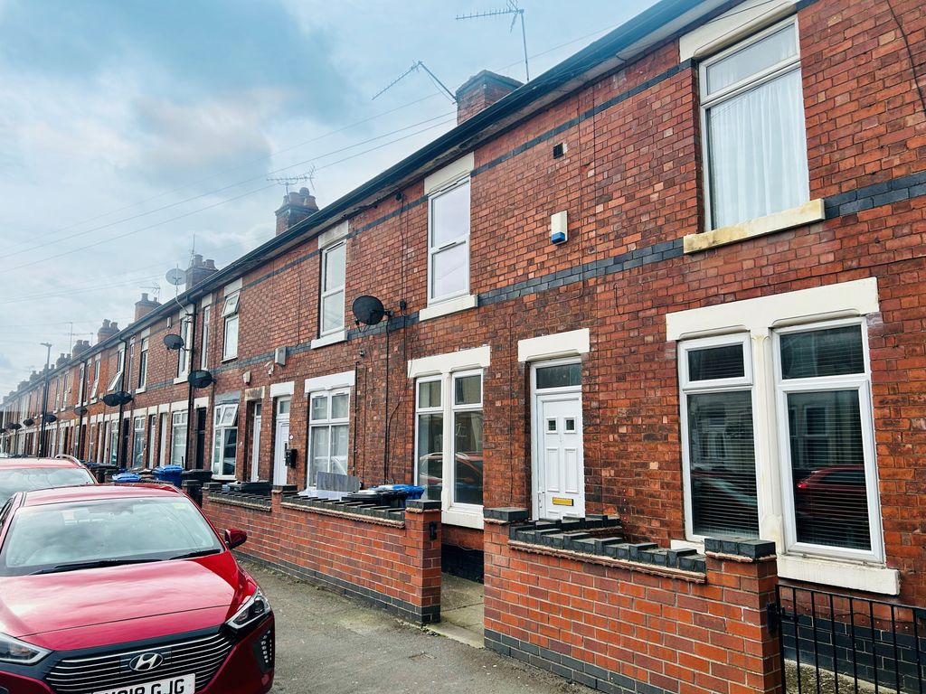 Property photo 1 of 9 Exterior