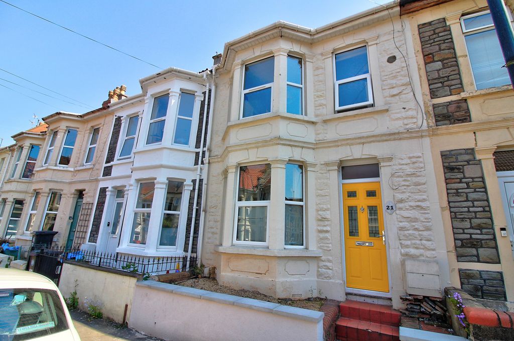 Property photo 1 of 19