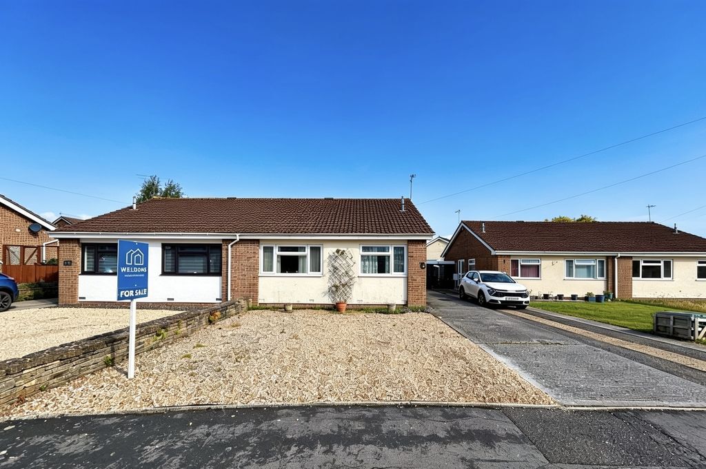 Property photo 2 of 12