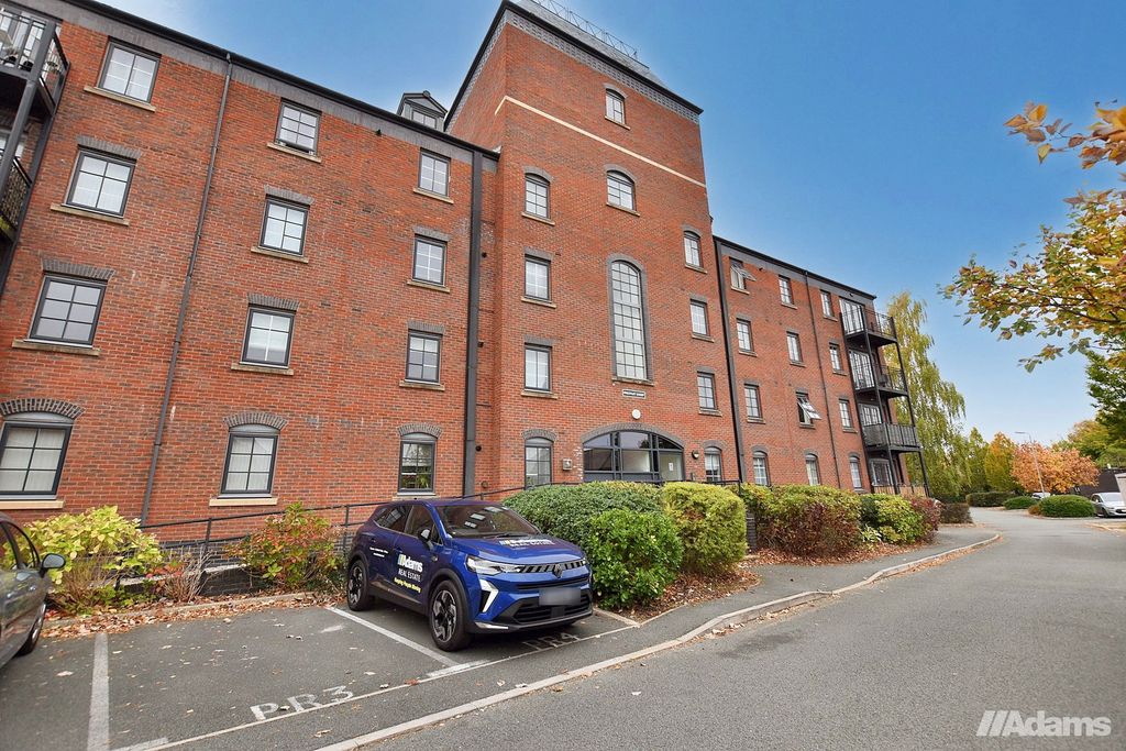 Property photo 3 of 16