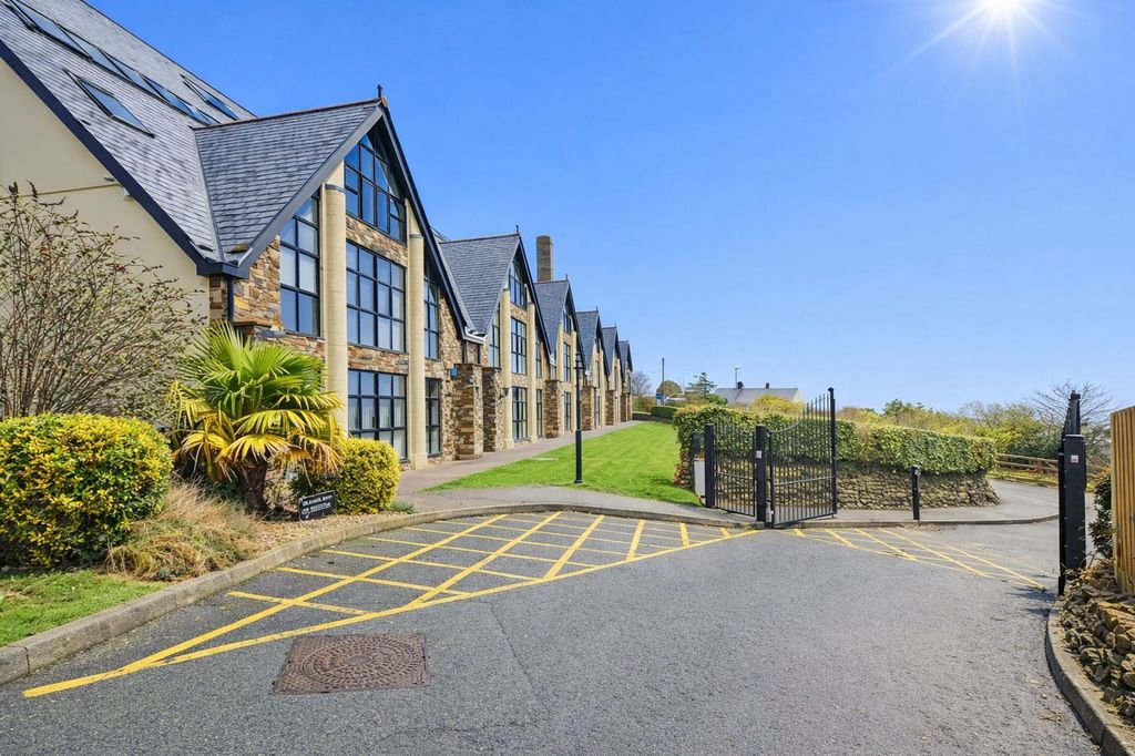 Additional image 19 of 2 bed flat for salePochin Drive, Pochin House Pochin Drive PL25