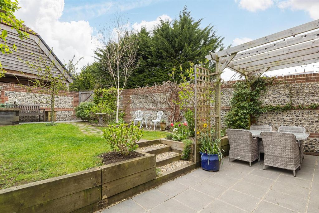 Property photo 3 of 26 010A1005-Hdr.Jpg