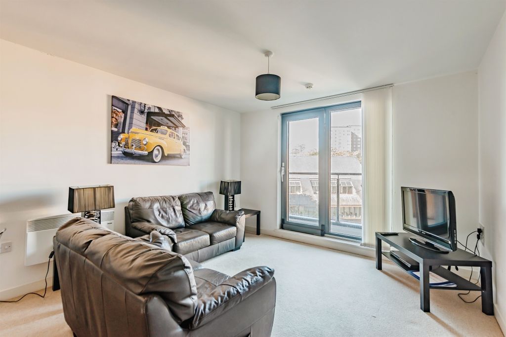 Property photo 3 of 17