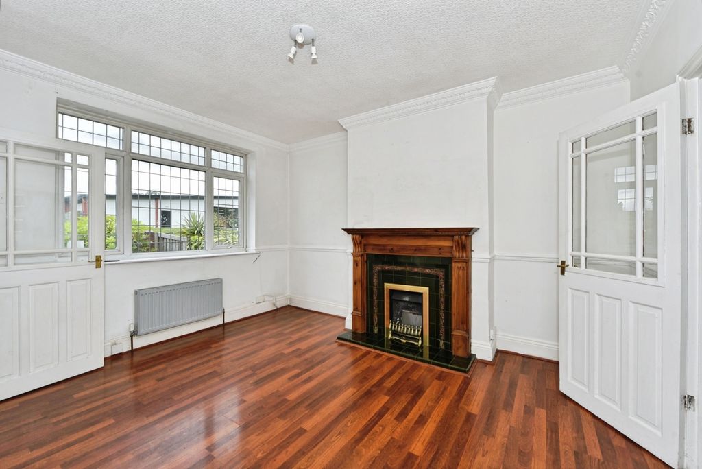 Property photo 2 of 14 Pbox-Img.Jpg