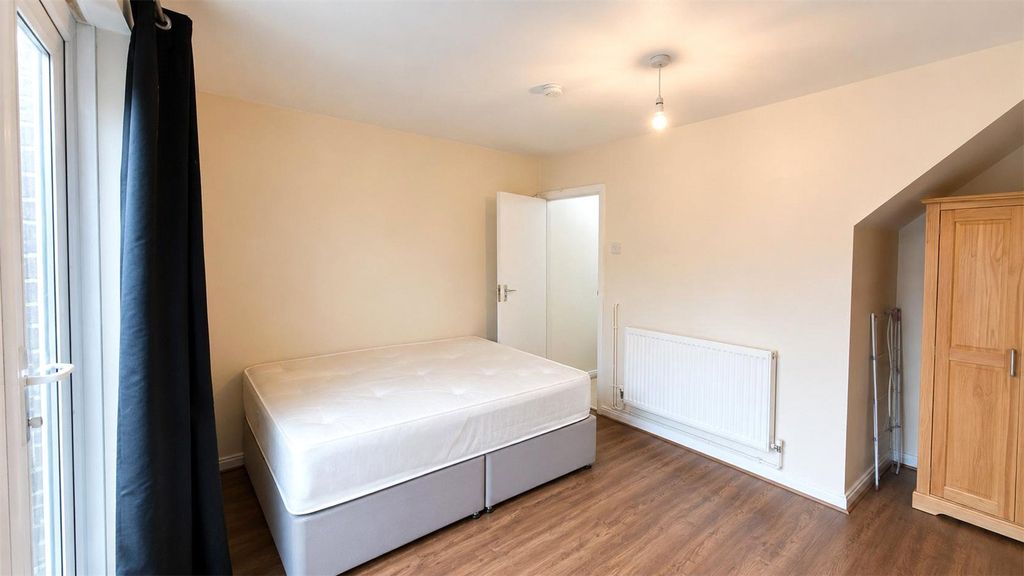 Property photo 2 of 9 Picture No. 07