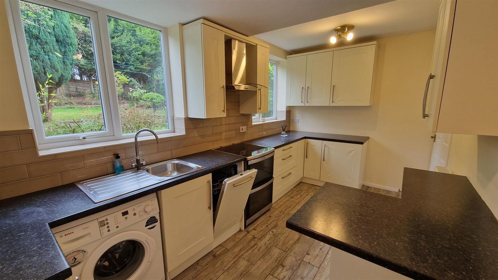 Property photo 2 of 20 Kitchen