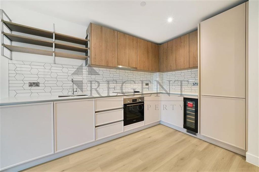 Property photo 1 of 10 (Main)