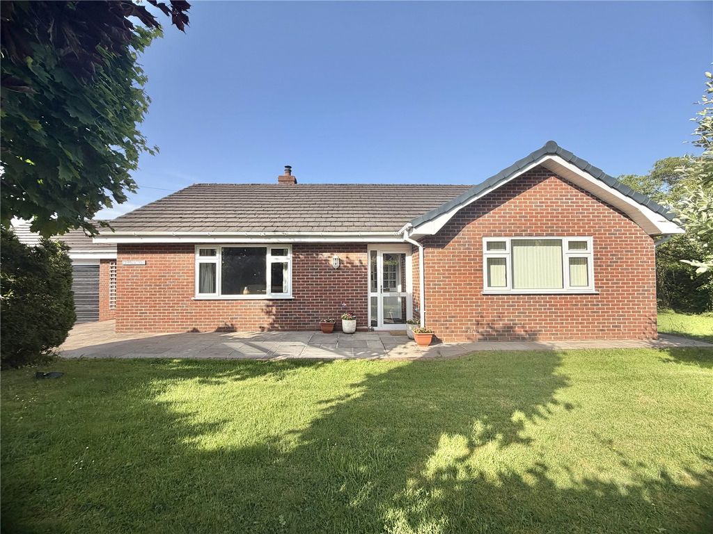 Property photo 1 of 25 Picture No. 32