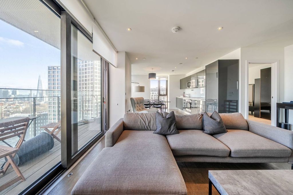 Property photo 3 of 20