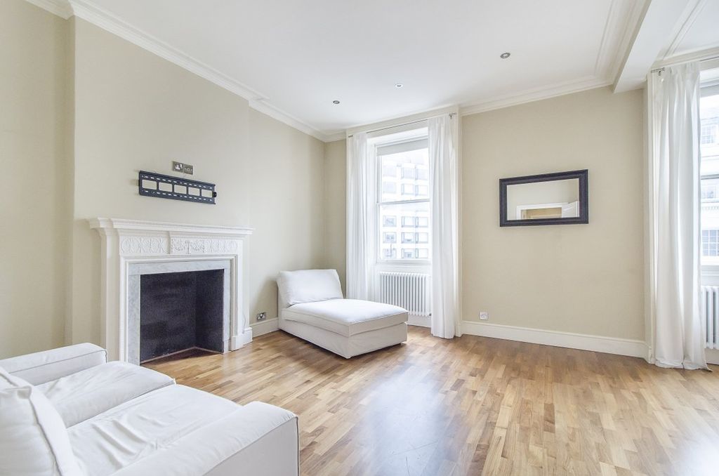 Property photo 1 of 10 High Ceilings