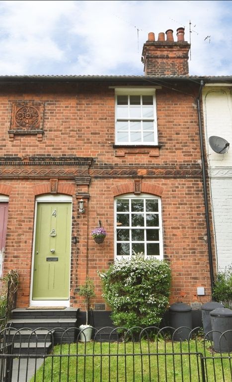 Property photo 1 of 12