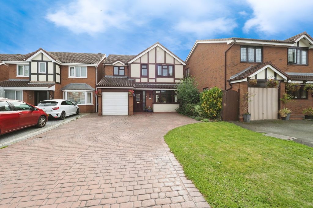 Property photo 1 of 17 Front