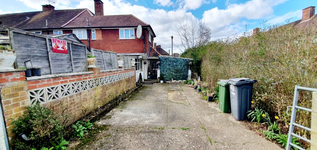 Property photo 3 of 24