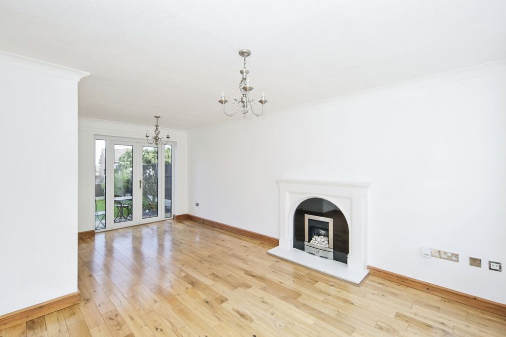 Property photo 3 of 18 Pbox-Img.Jpg