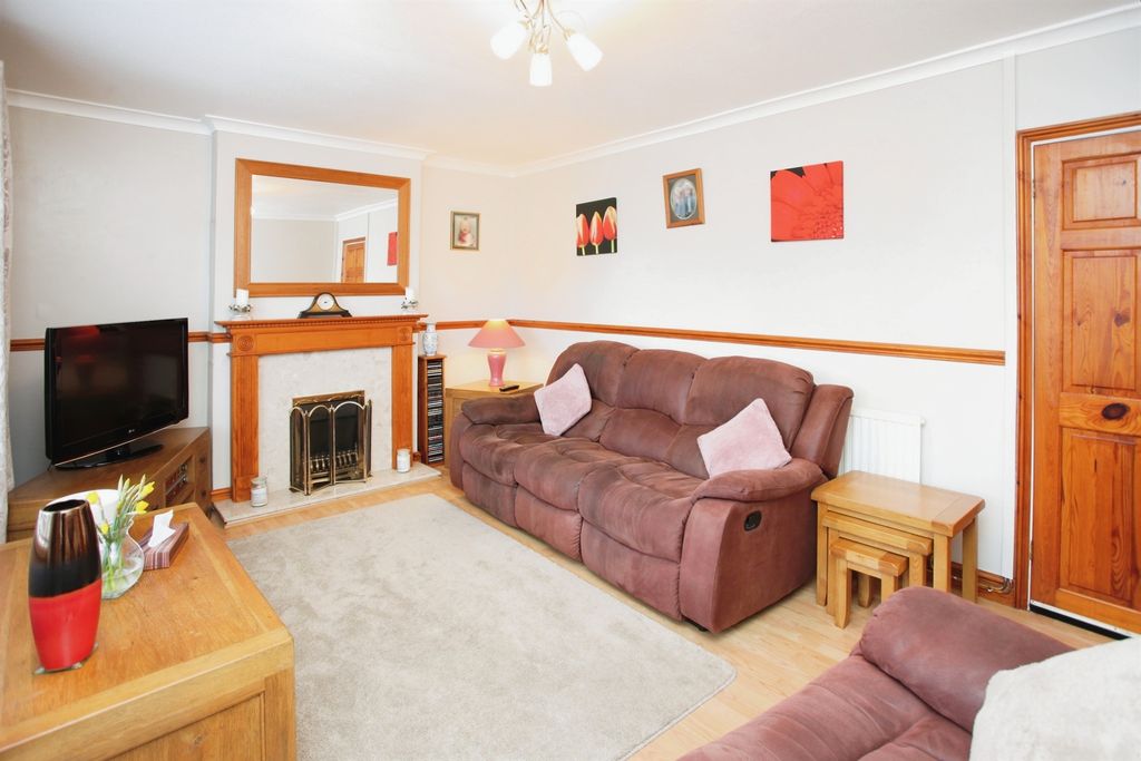 Property photo 3 of 16