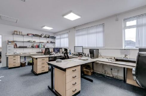 Property photo 3 of 4