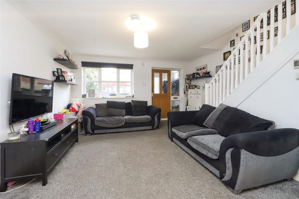 Property photo 2 of 15