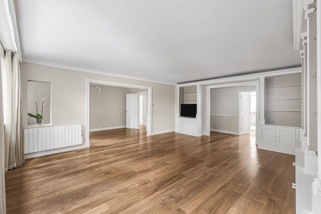 Property photo 1 of 13 (Main)