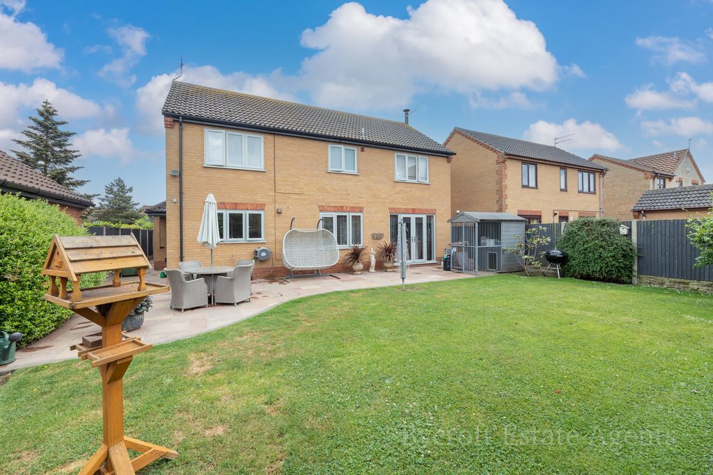 Property photo 3 of 18