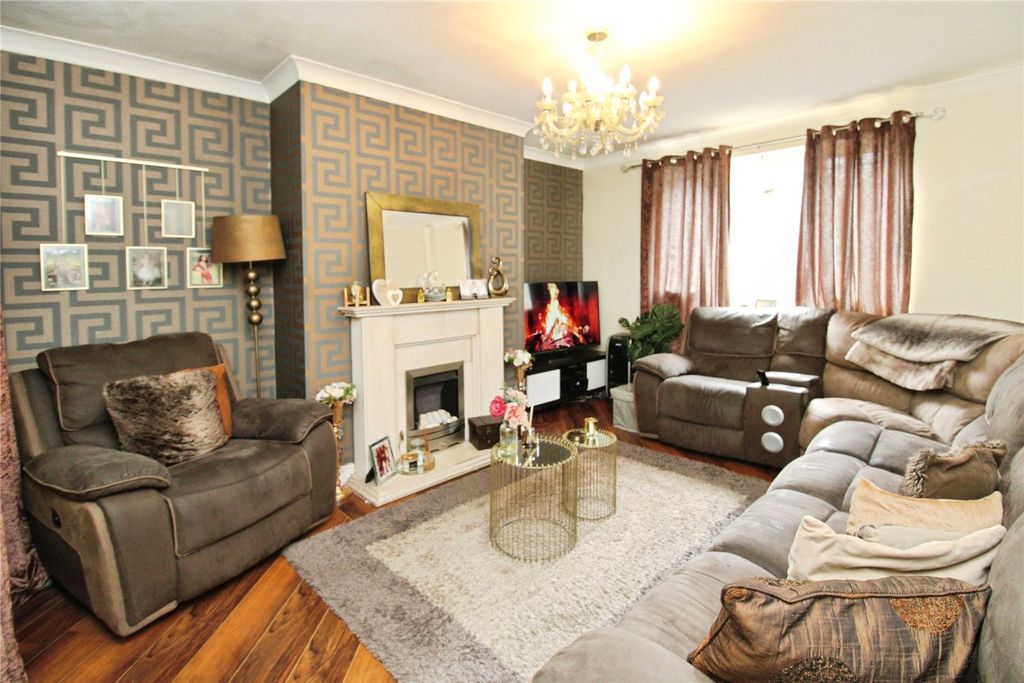 Property photo 2 of 11 Picture No. 08