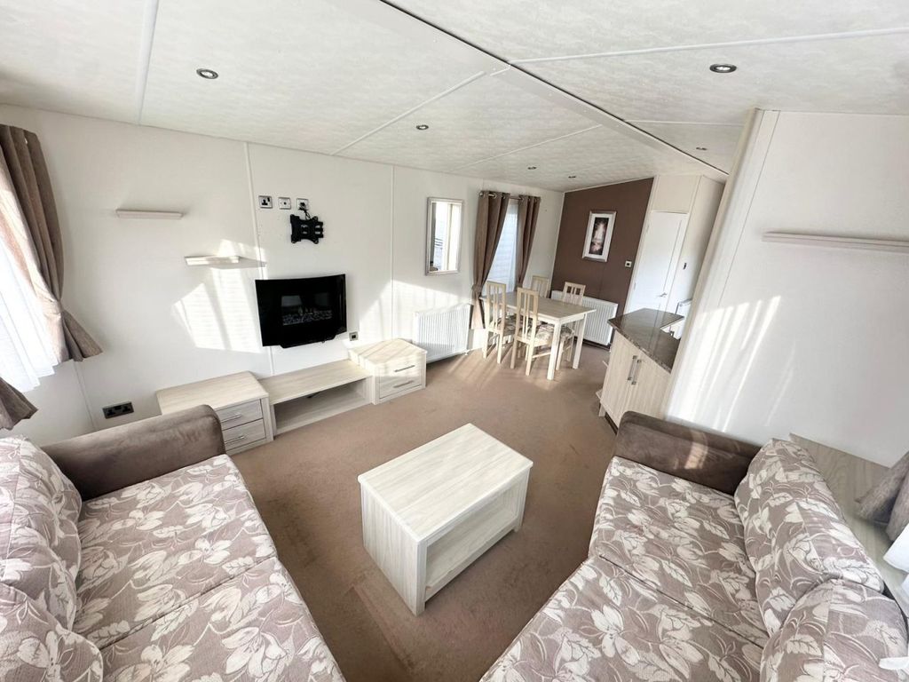 Property photo 1 of 6 Delta Ascot (4).Jpeg