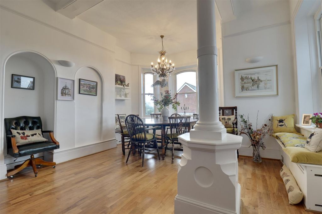 Additional image 8 of 3 bed maisonette for saleLangstone High Street, Havant PO9