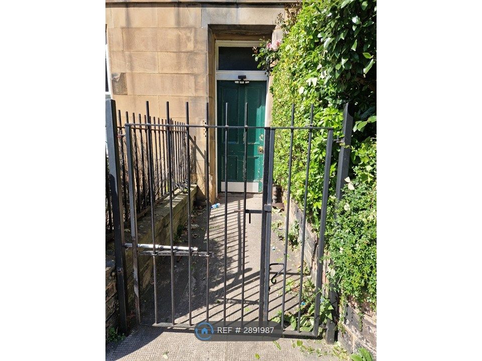 Property photo 3 of 19 Front Gate
