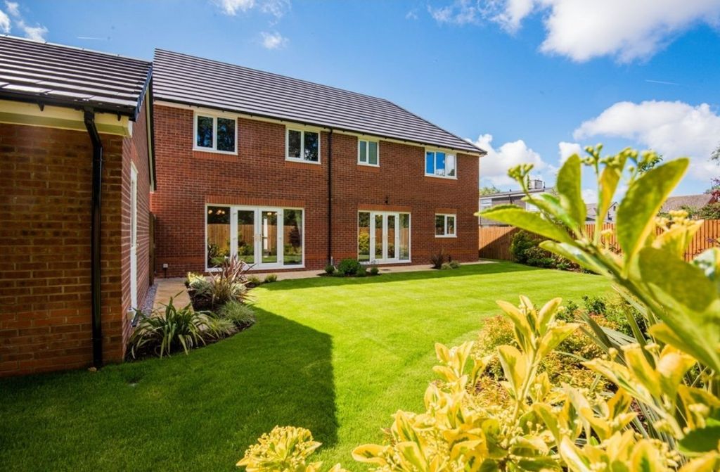 Property photo 3 of 11