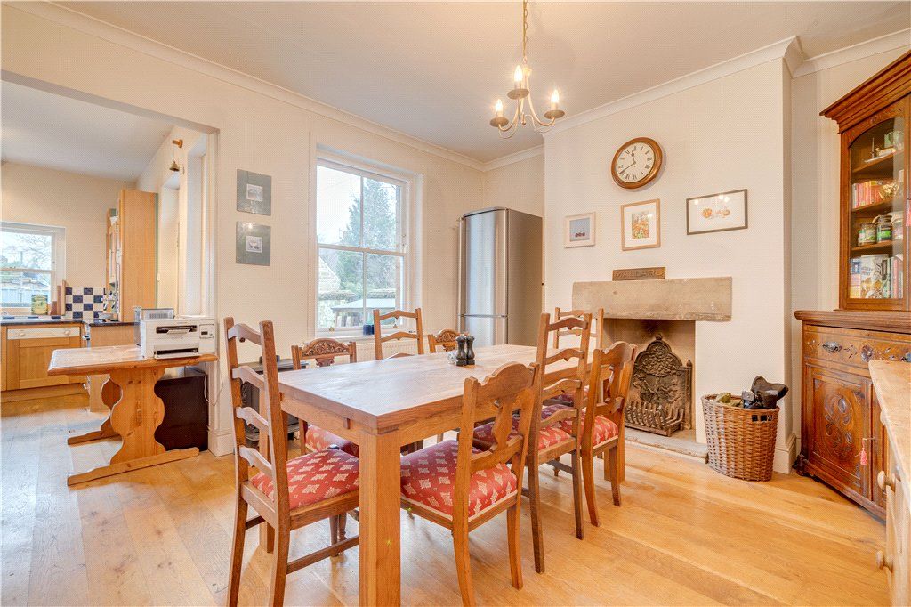 Property photo 3 of 19 Dining Room