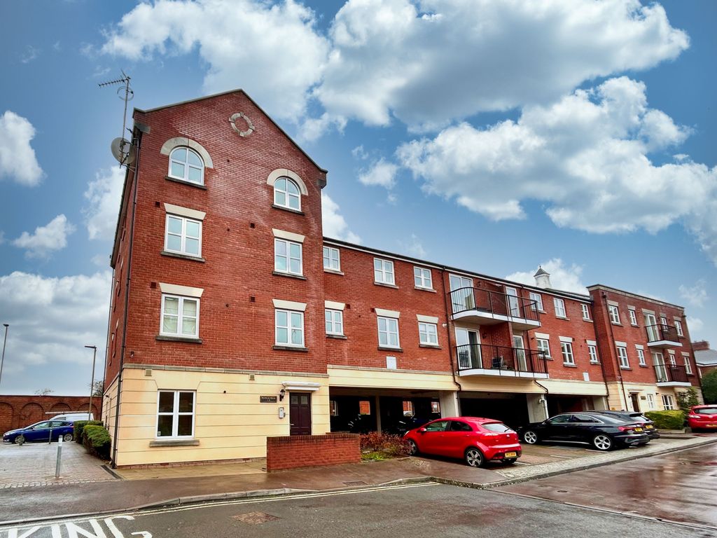 Property photo 1 of 9