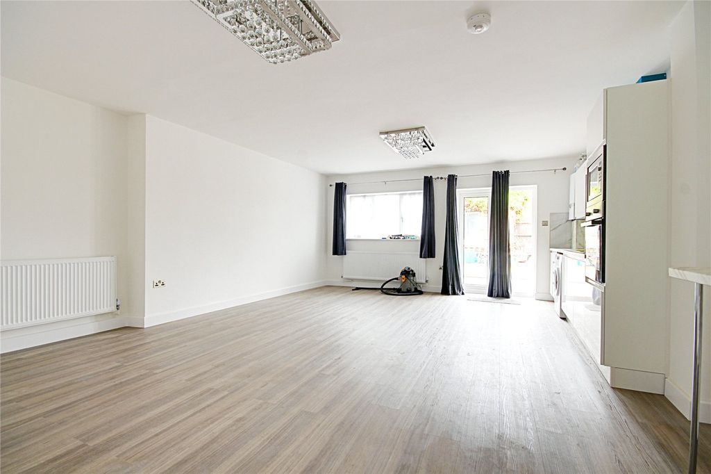 Property photo 3 of 13 Picture No. 08