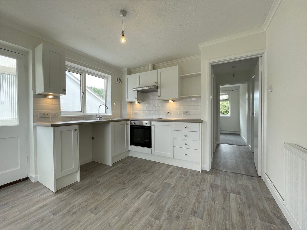 Property photo 2 of 11 Picture No. 12