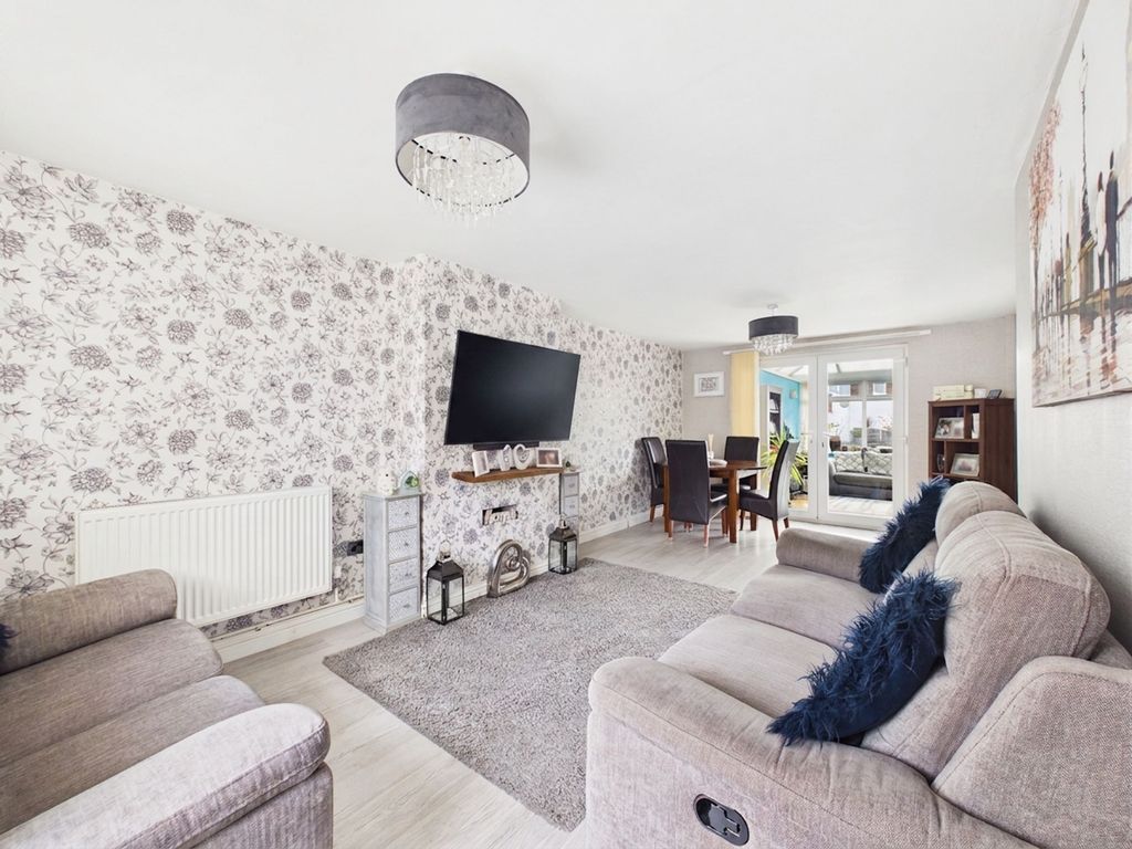 Property photo 2 of 19 Lounge Dining Room