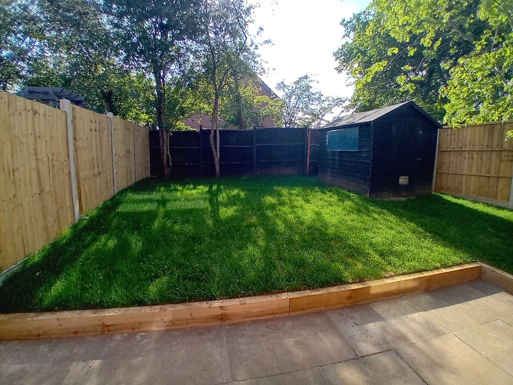 Property photo 2 of 16 Garden