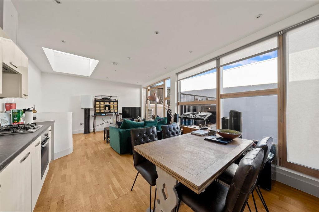 Property photo 2 of 11 Dsc01120.Jpg