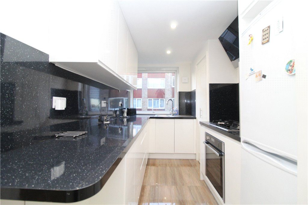 Property photo 2 of 12 Kitchen