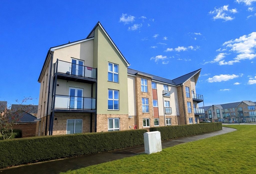 Property photo 1 of 18