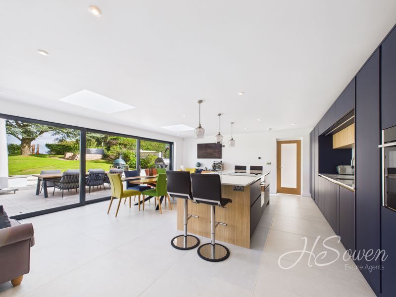 Additional image 9 of 4 bed detached house to rentSeymour Drive, Torquay TQ2