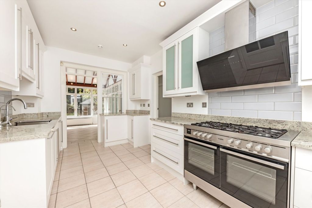 Additional image 4 of 5 bed detached house for saleOrmond Crescent, Hampton TW12