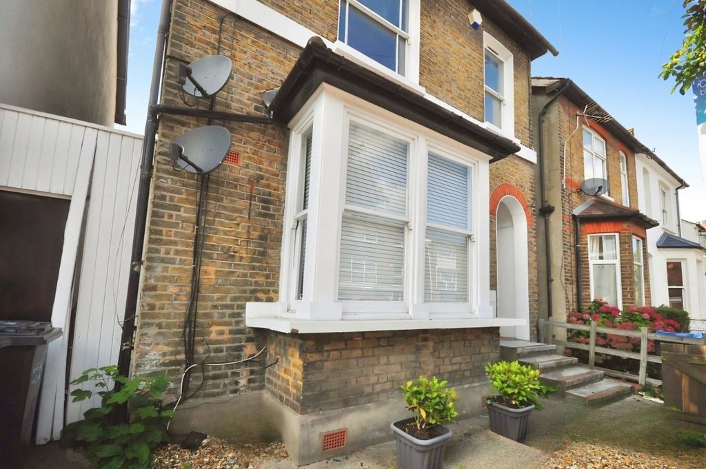 Property photo 1 of 5