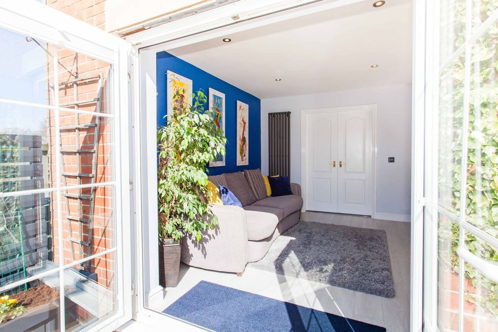 Property photo 2 of 55