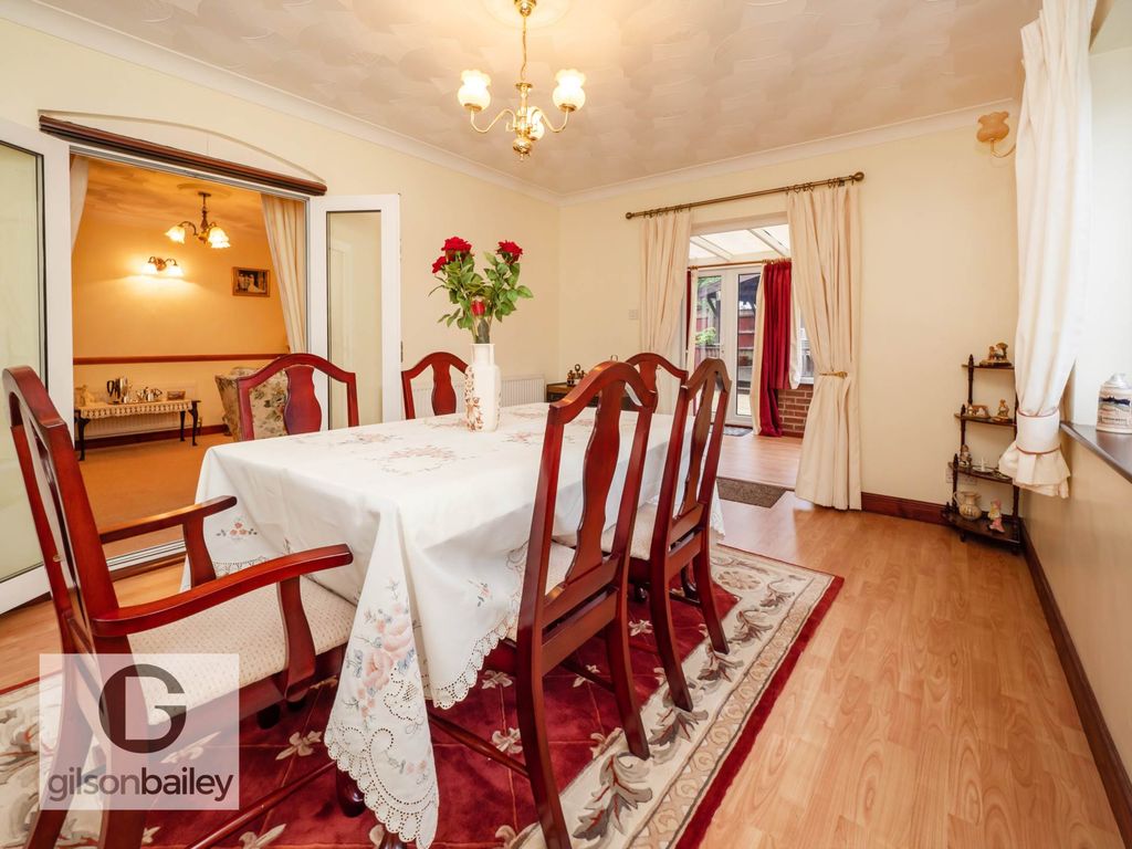 Property photo 3 of 32