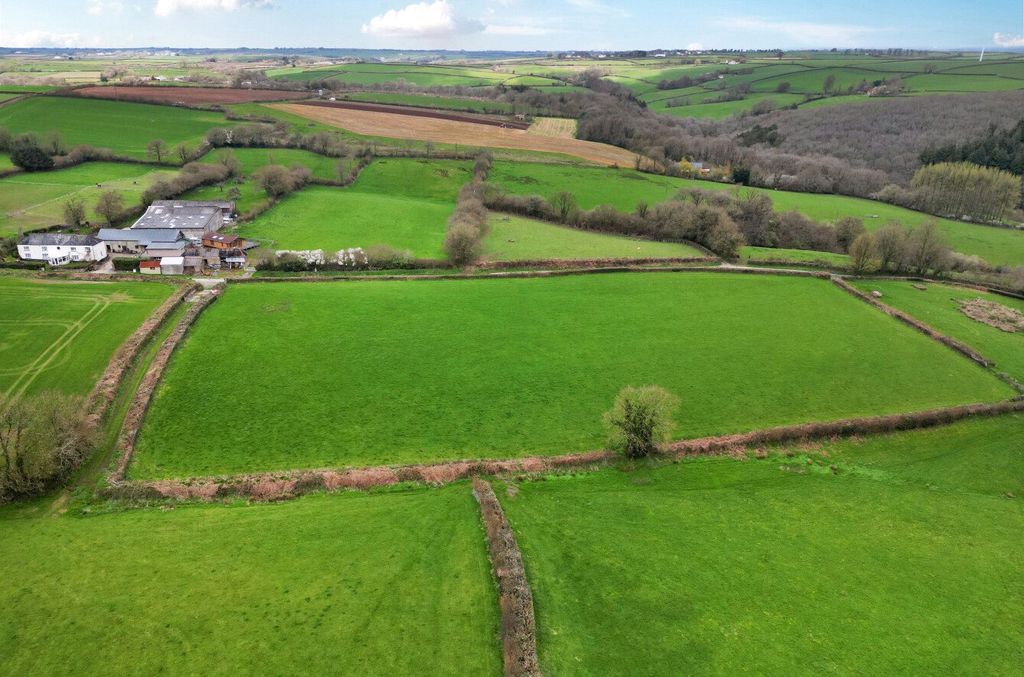 Property photo 1 of 12 Picture No. 01