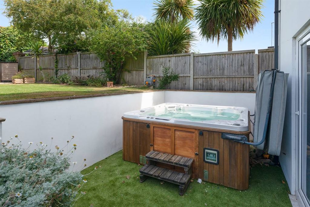 Additional image 34 of 7 bed detached house for saleWinterstoke Crescent, Ramsgate CT11