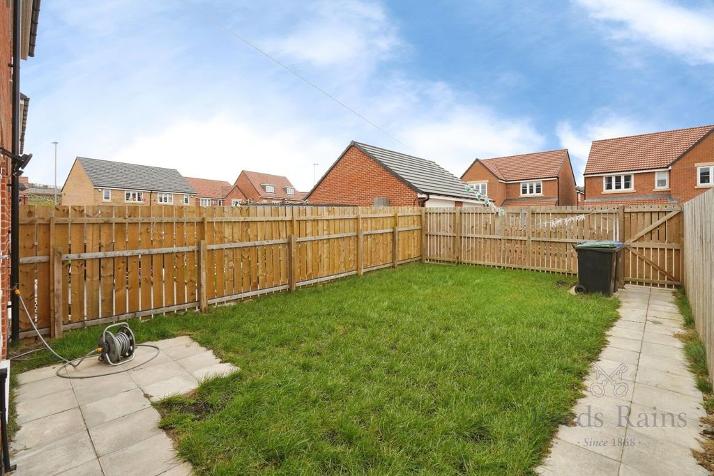 Property photo 3 of 14 Picture No. 20