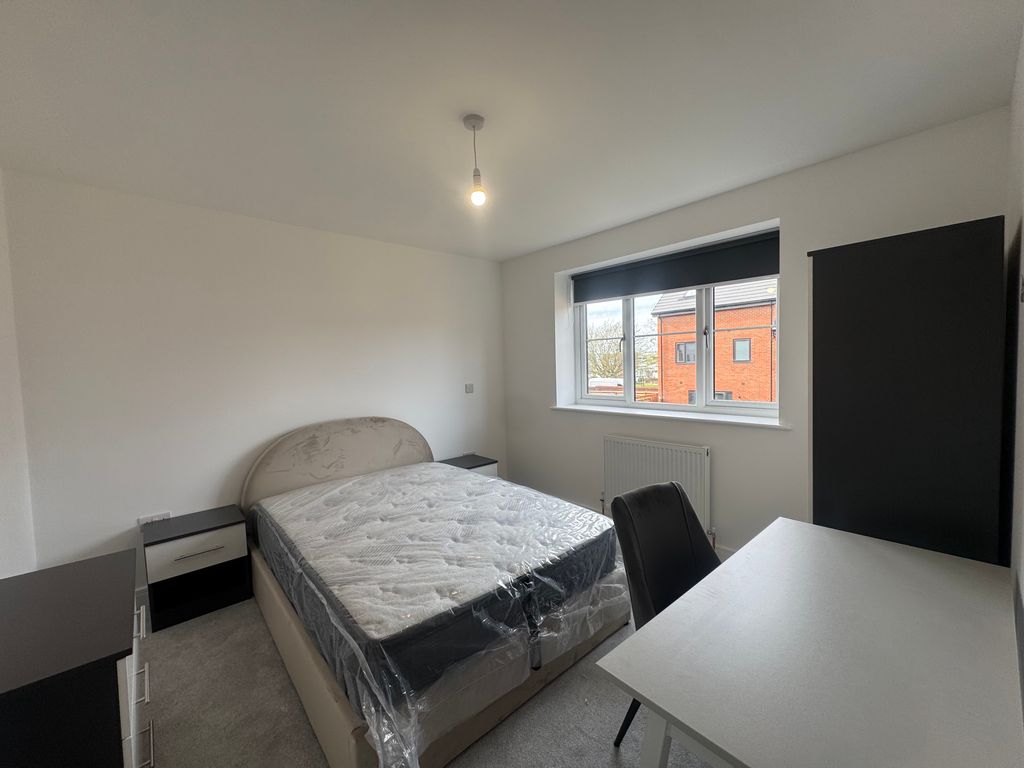 Property photo 2 of 4 Bedroom 1