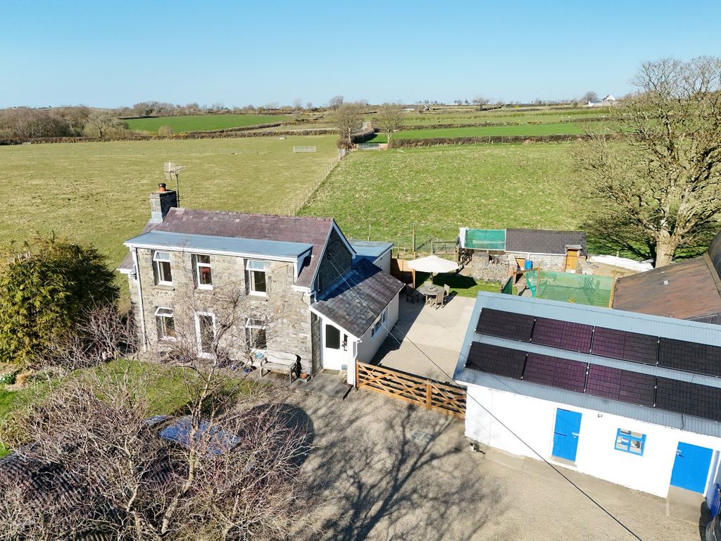 Property photo 1 of 76