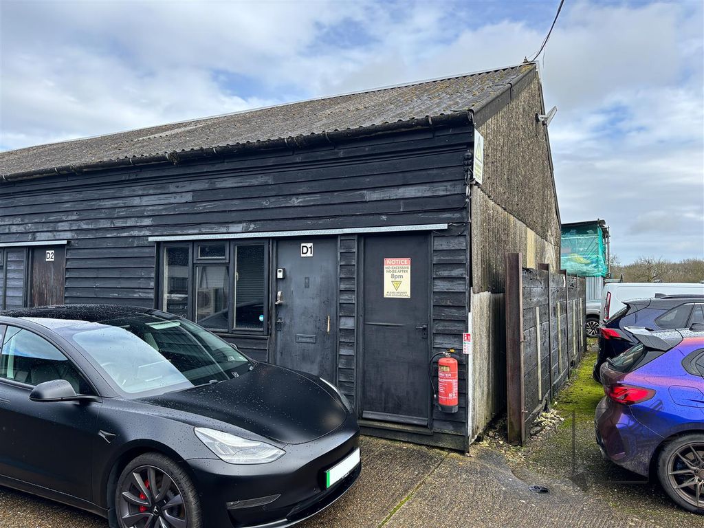 Property photo 1 of 5