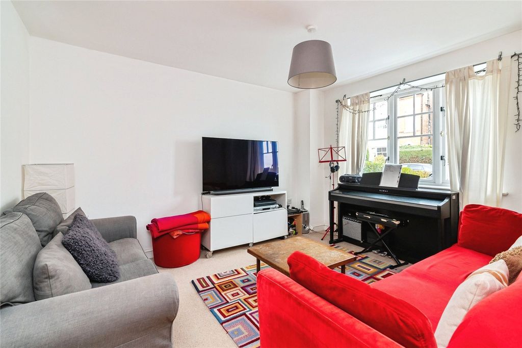 Property photo 3 of 21 Picture No. 28